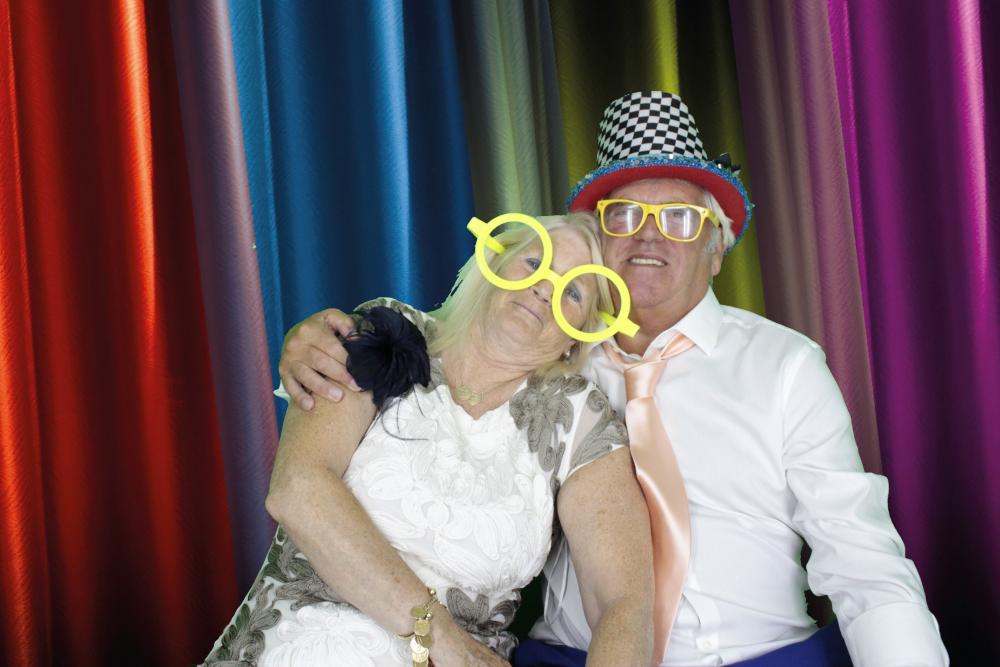 Natalie & Marc | View more photos from the event at gallery.myphotoboothexperience.co.uk/u/MyPhotoBoothExperienceLtd/Natalie-Marc